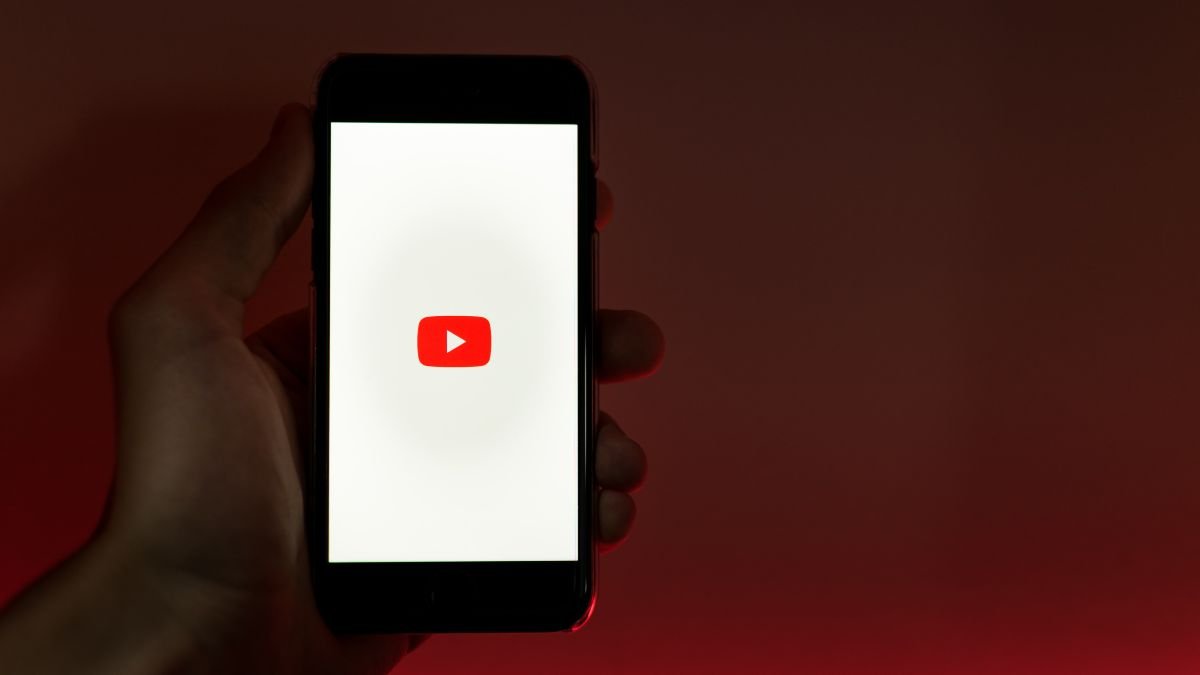 5 Tips Memindahkan Kepemilikan Channel YouTube yang Aman